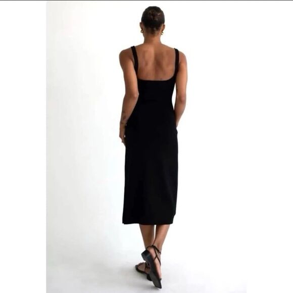 NWT Rumored Square Neck Fitted Ribbed Parisian Midi Dress Black - Picture 2 of 5